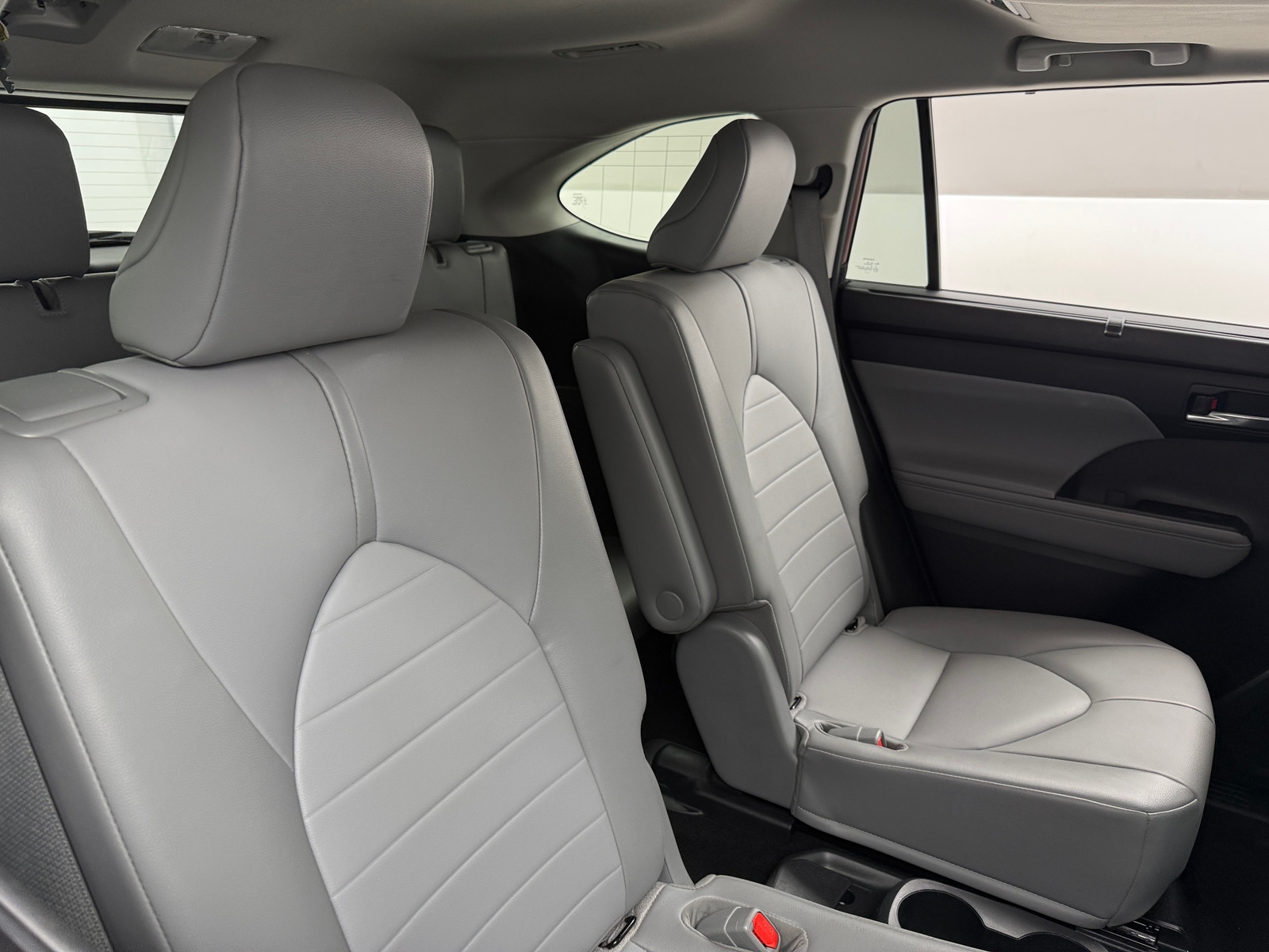 Thumbnail: 2021 Toyota Highlander - 5
