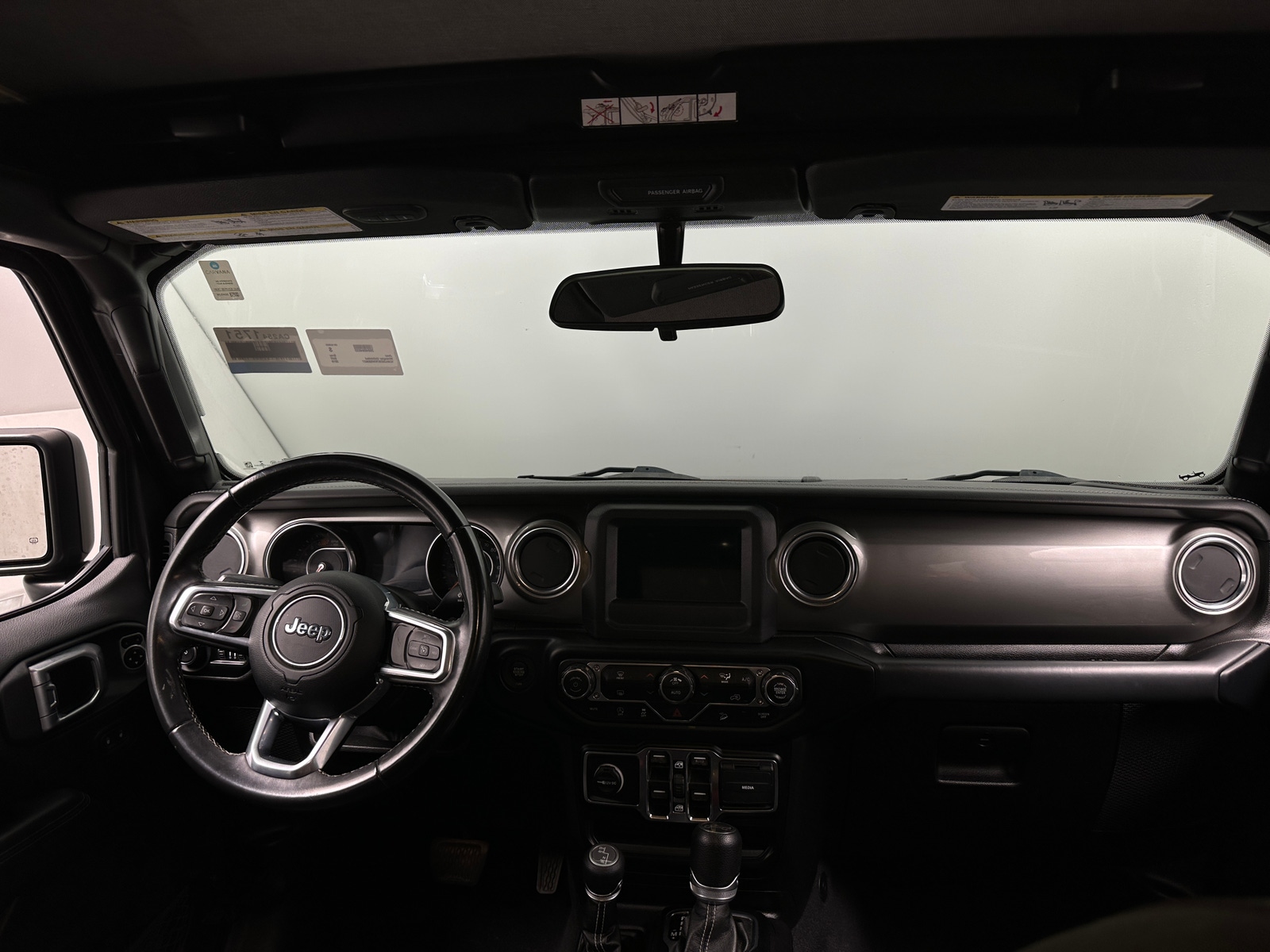 Thumbnail: 2019 Jeep Wrangler - 3