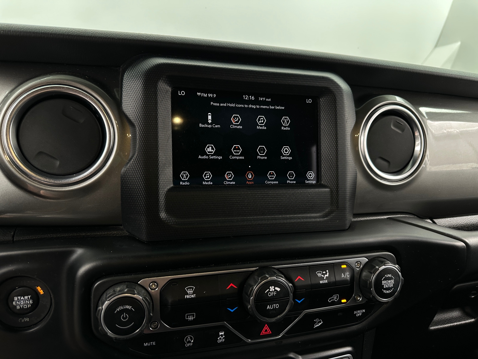 Thumbnail: 2019 Jeep Wrangler - 4