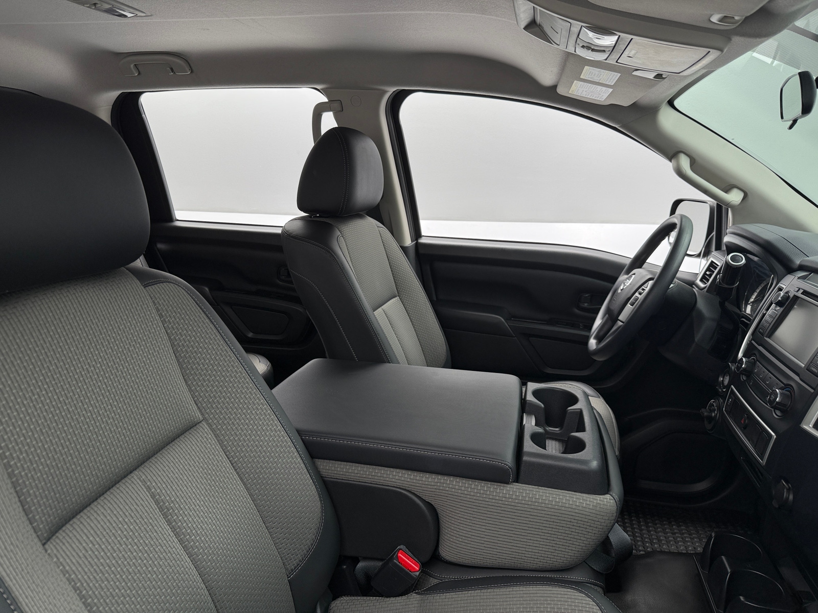 Thumbnail: 2019 Nissan Titan - 2