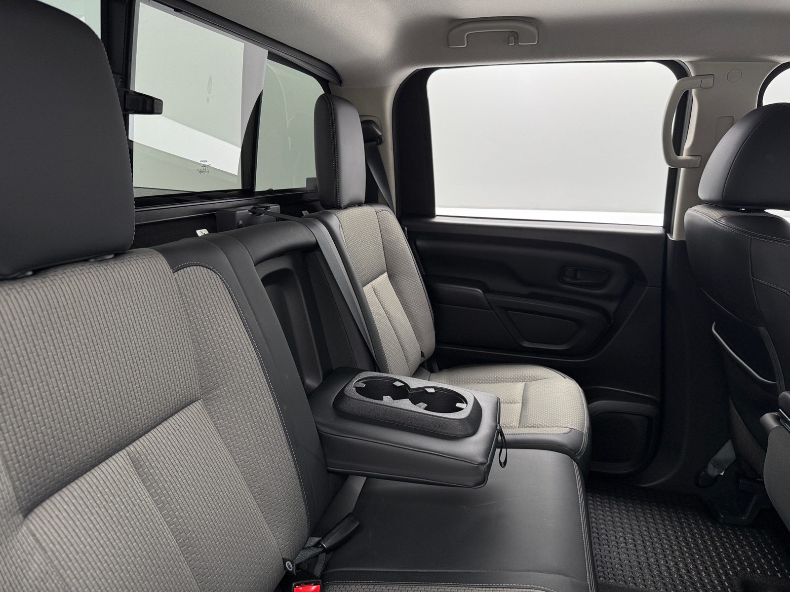 Thumbnail: 2019 Nissan Titan - 6