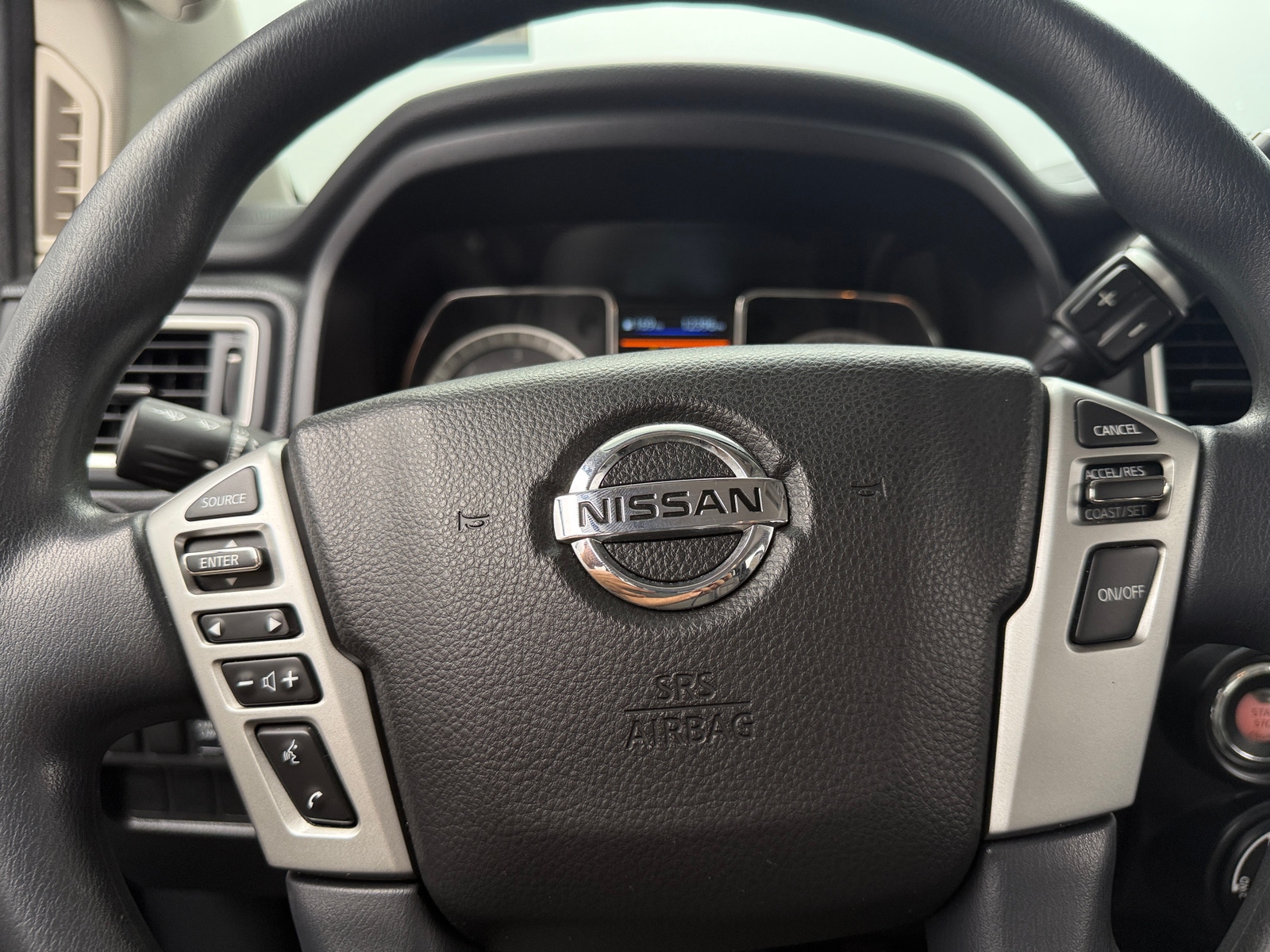 Thumbnail: 2019 Nissan Titan - 5