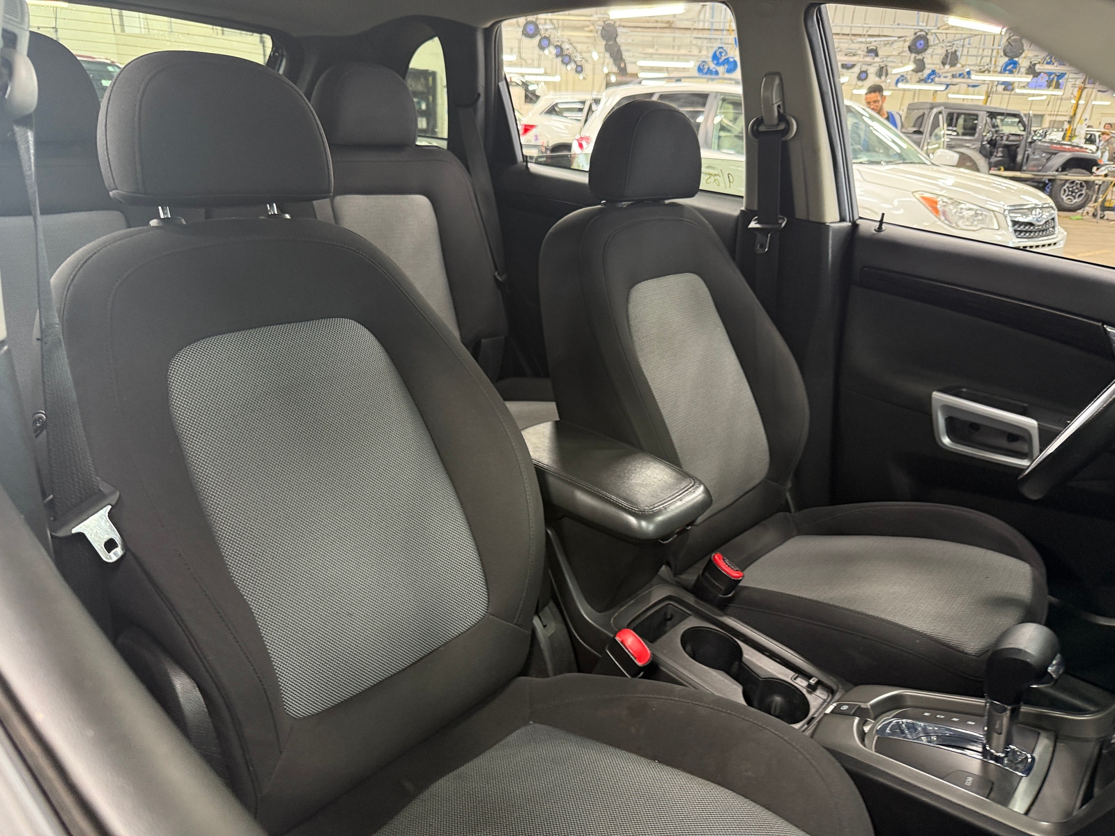 Thumbnail: 2015 Chevrolet Captiva Sport - 2
