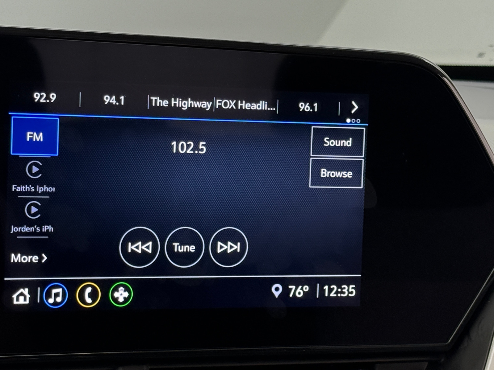 Thumbnail: 2025 Chevrolet Trax - 4