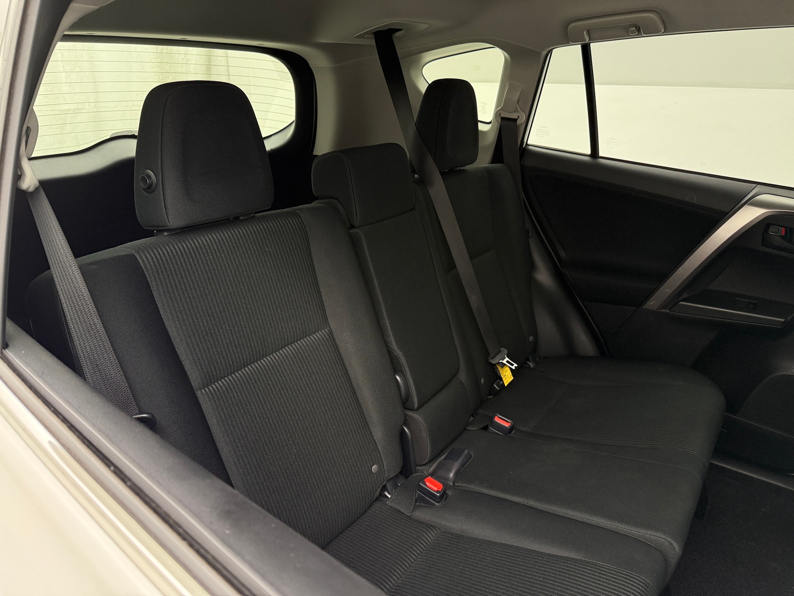 Thumbnail: 2017 Toyota RAV4 - 6