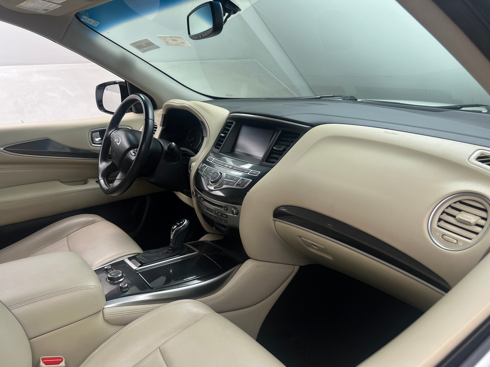 Thumbnail: 2016 INFINITI QX60 - 2