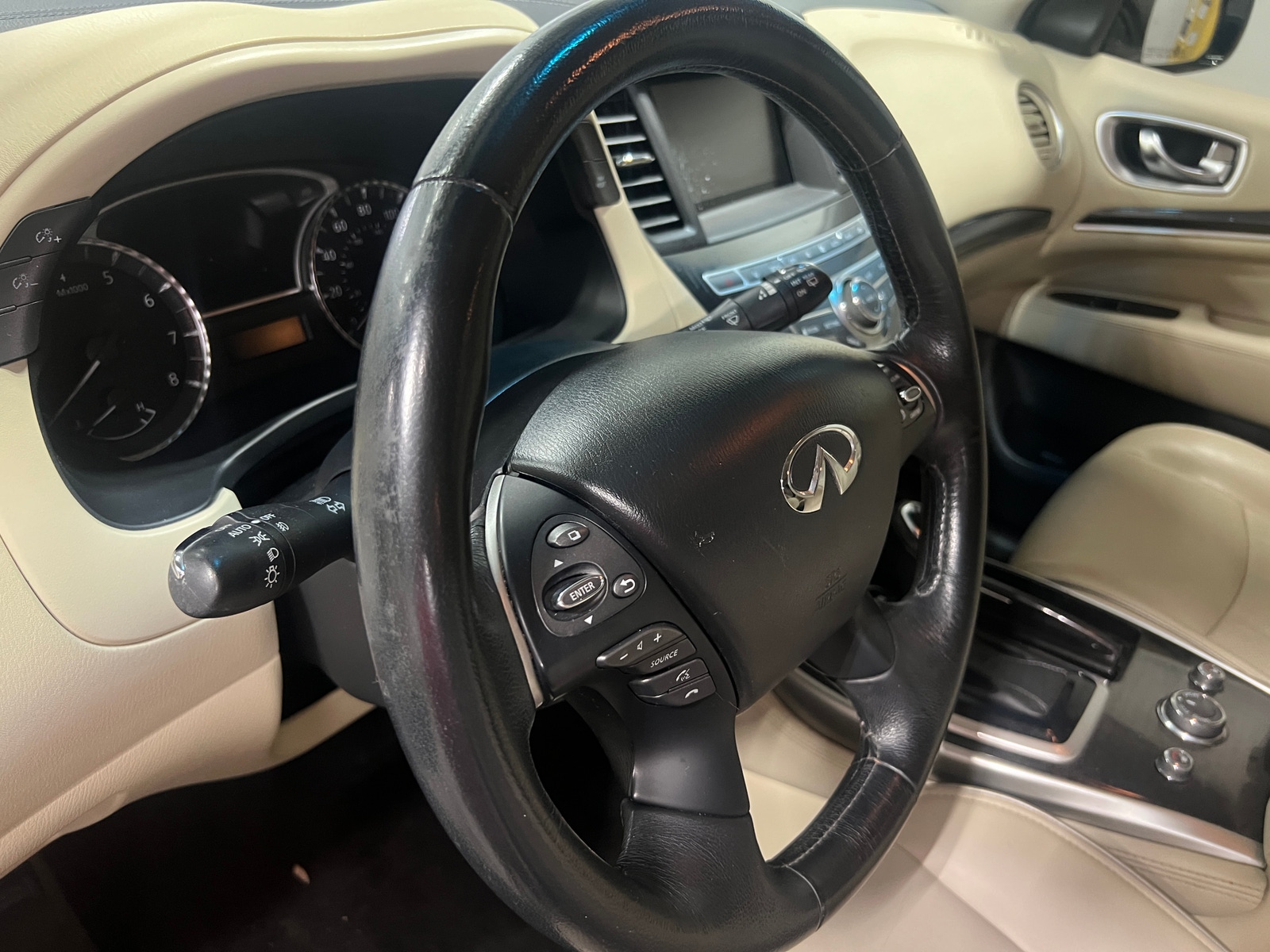 Thumbnail: 2016 INFINITI QX60 - 4