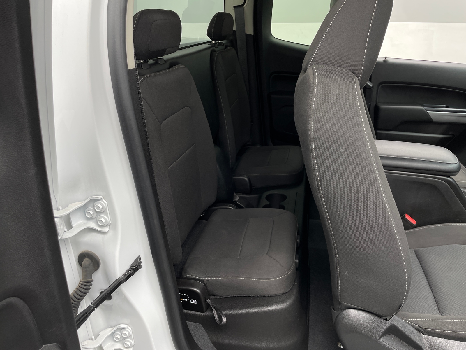 Thumbnail: 2019 Chevrolet Colorado - 6