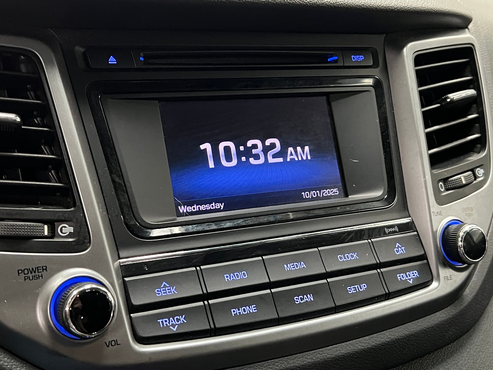Thumbnail: 2016 Hyundai Tucson - 4