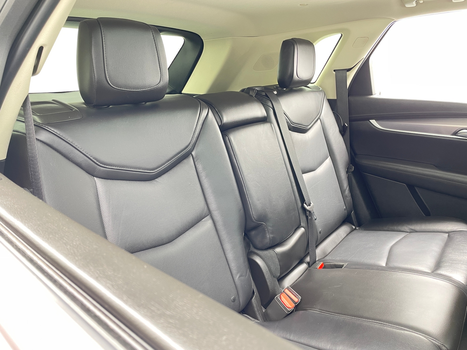 Thumbnail: 2017 Cadillac XT5 - 5