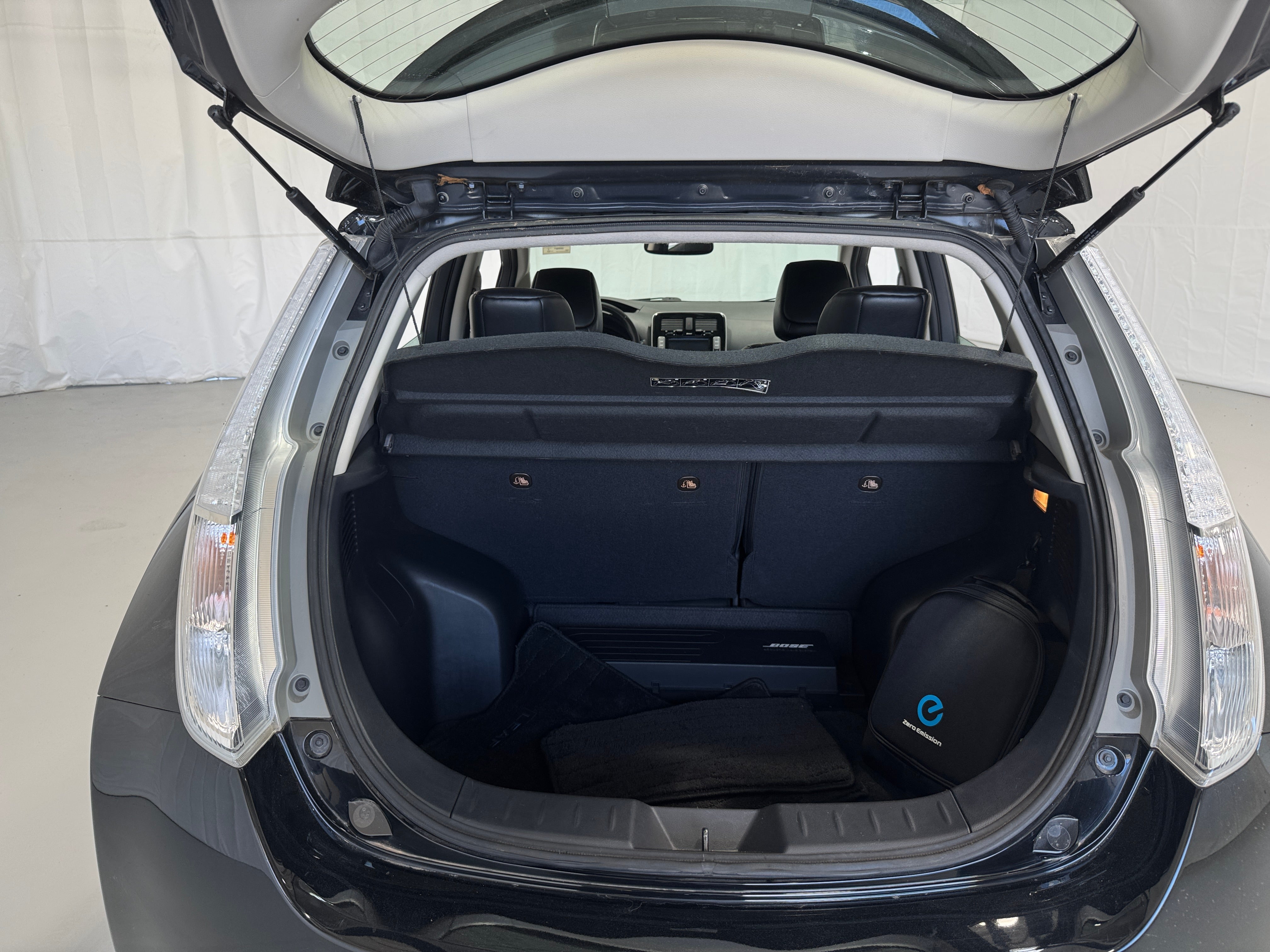 Used 2017 Nissan LEAF SL with VIN 1N4BZ0CPXHC311054 for sale in Oak Creek, WI