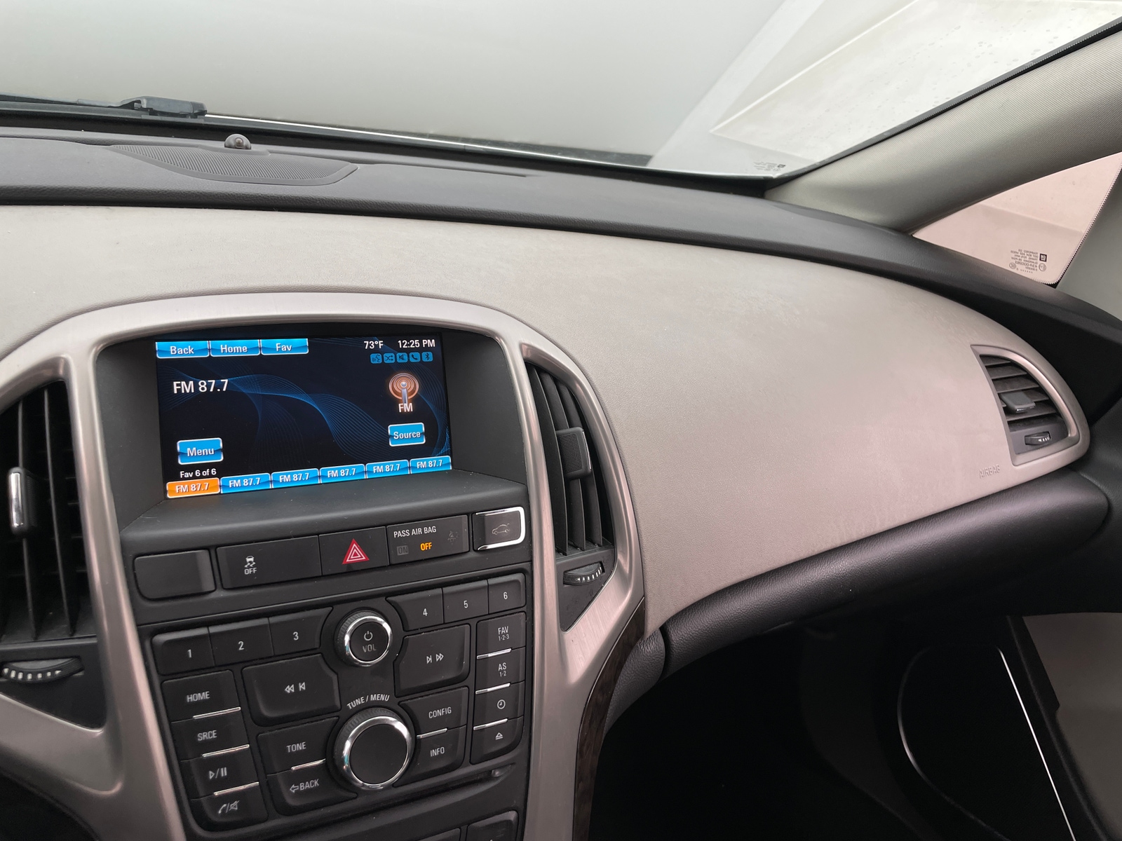 Thumbnail: 2016 Buick Verano - 3