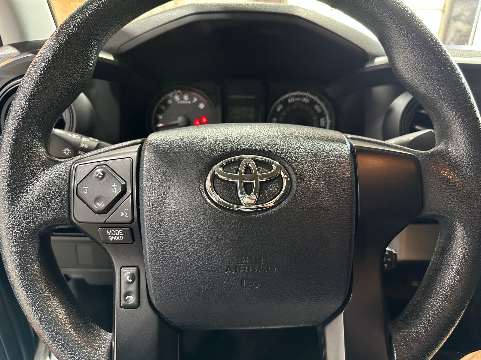 Thumbnail: 2017 Toyota Tacoma - 4