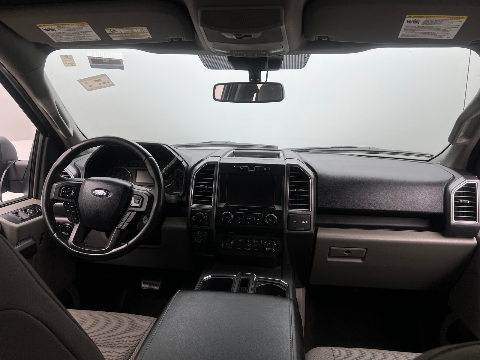 Thumbnail: 2019 Ford Econoline - 3