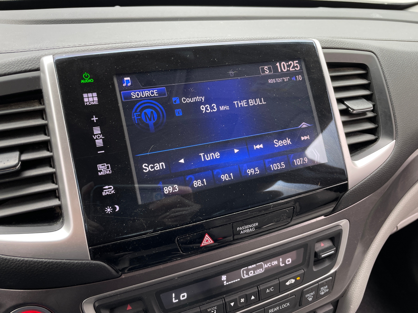 Thumbnail: 2016 Honda Pilot - 3