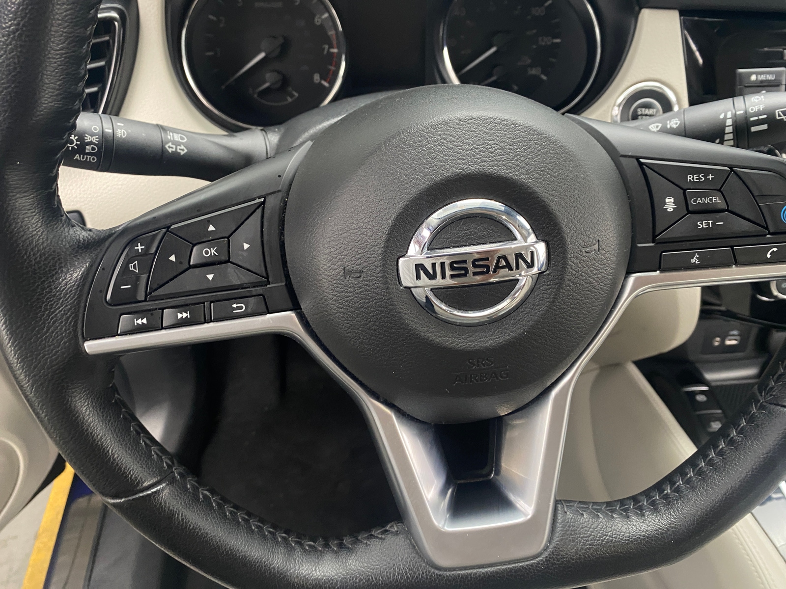 Thumbnail: 2020 Nissan Rogue Sport - 4