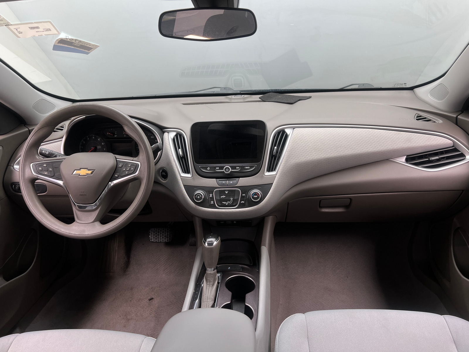 Thumbnail: 2020 Chevrolet Malibu - 3