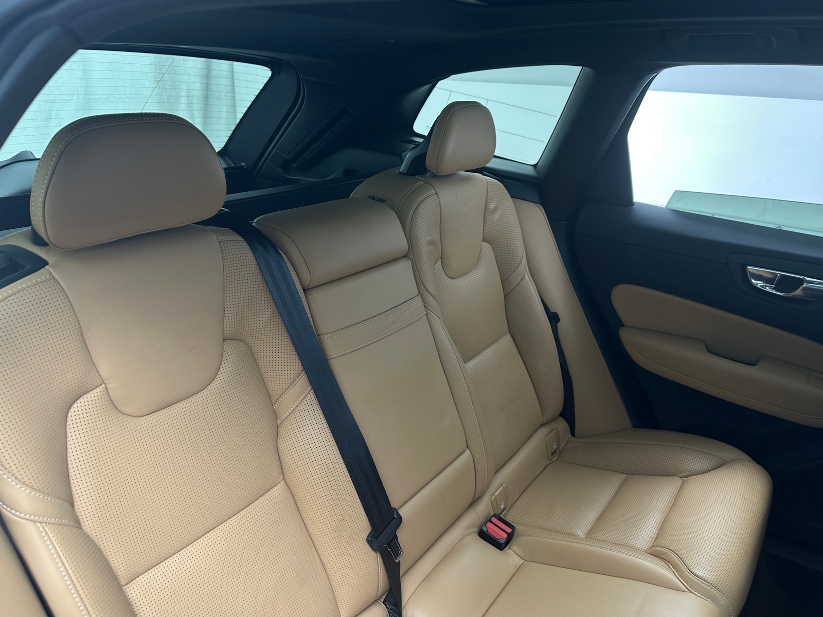 Thumbnail: 2019 Volvo XC60 - 5