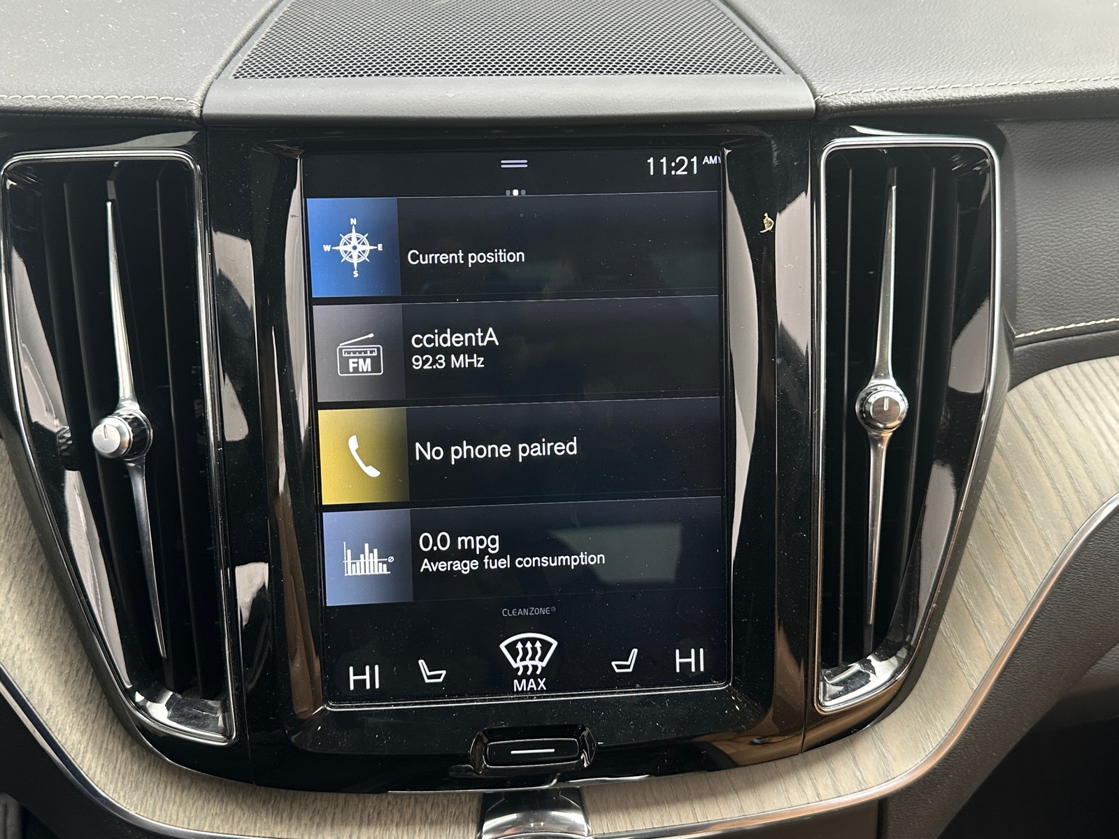 Thumbnail: 2019 Volvo XC60 - 3