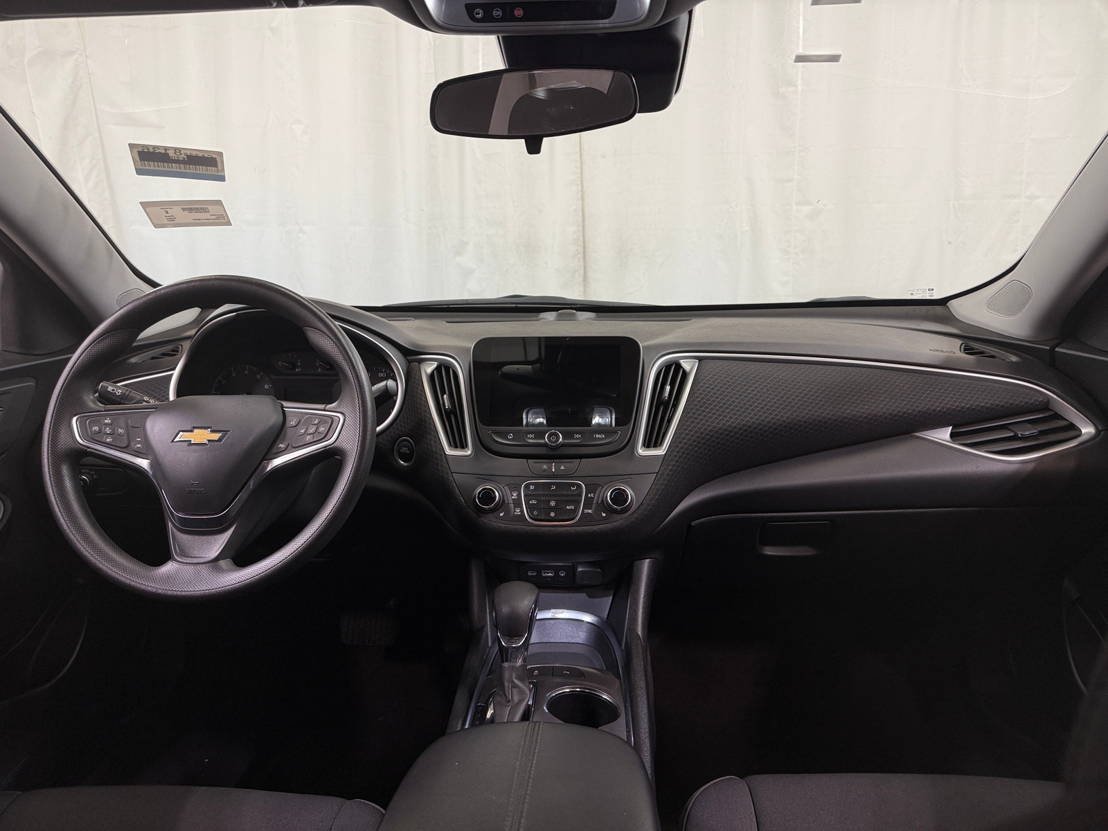 Thumbnail: 2024 Chevrolet Malibu - 3