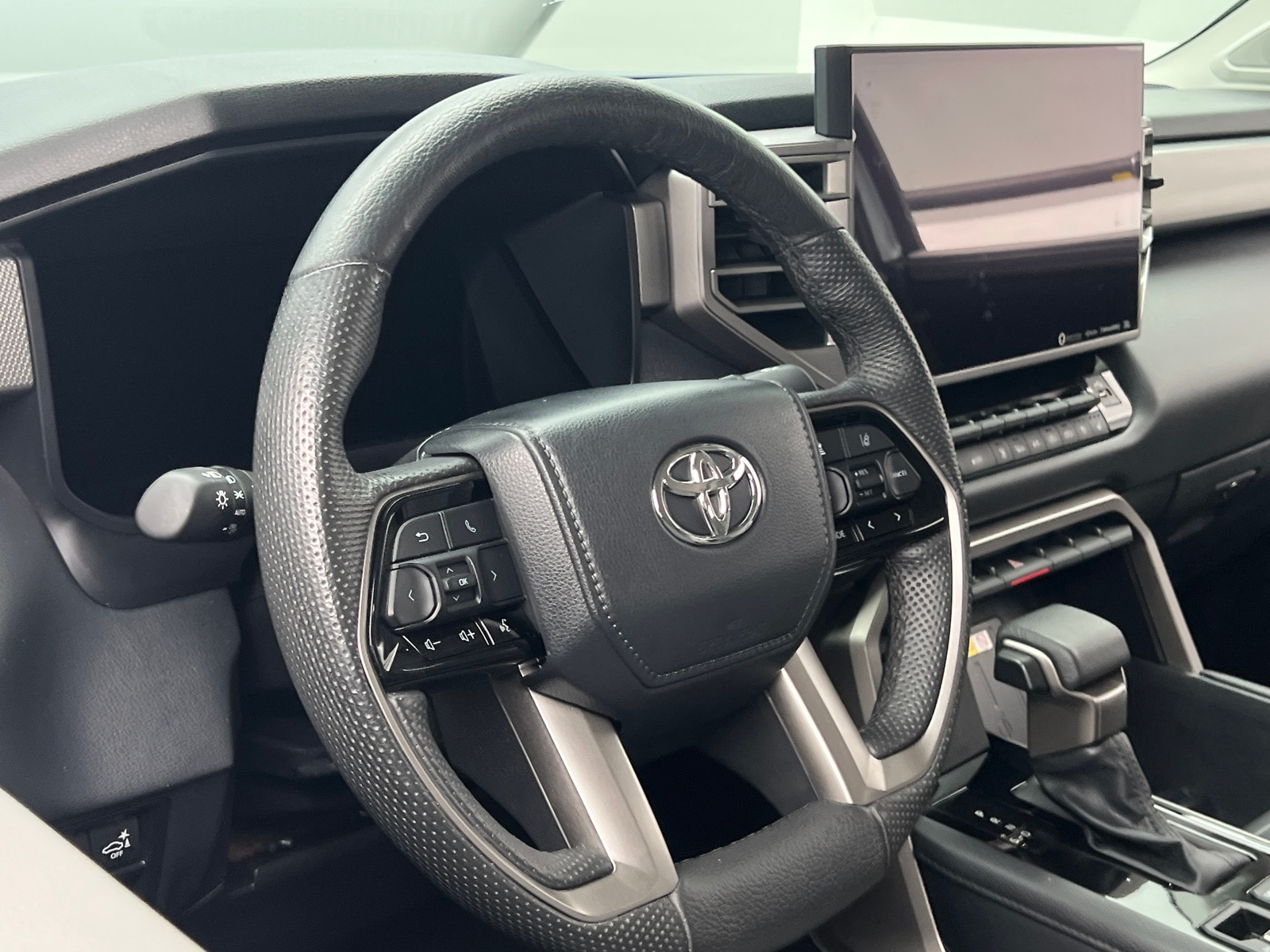 Thumbnail: 2024 Toyota Tundra - 5