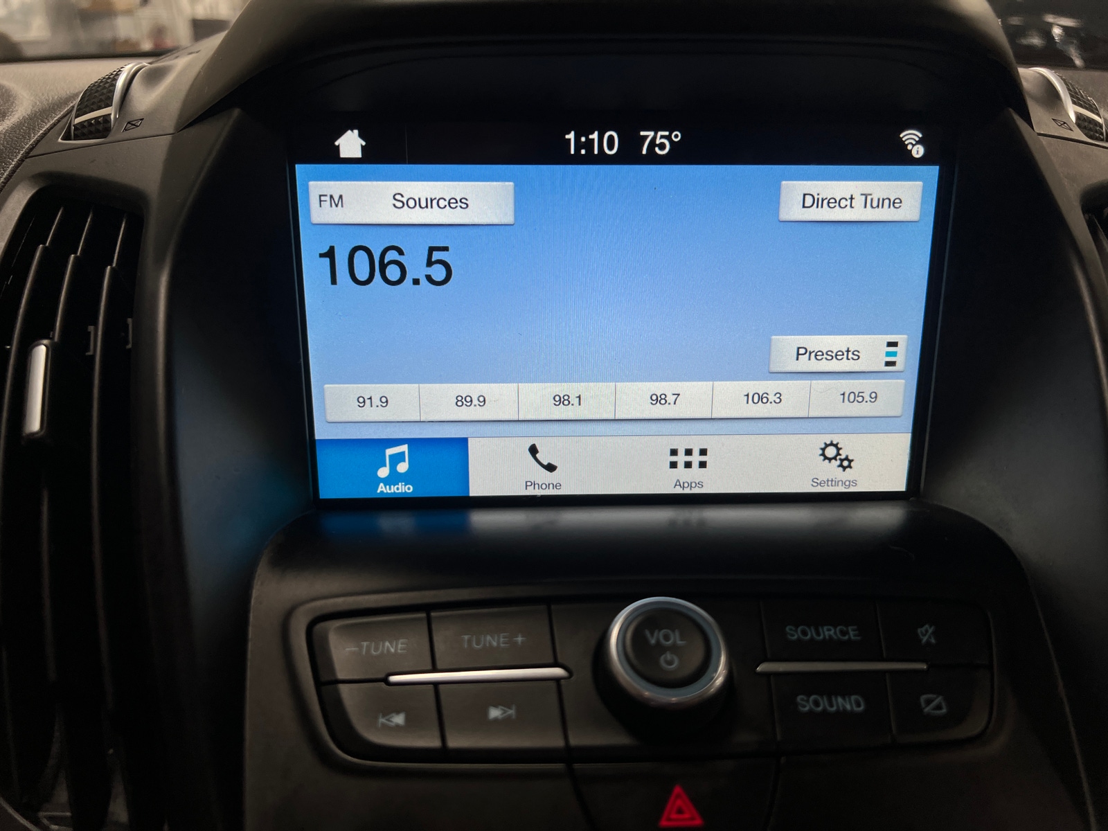 Thumbnail: 2019 Ford Escape - 4