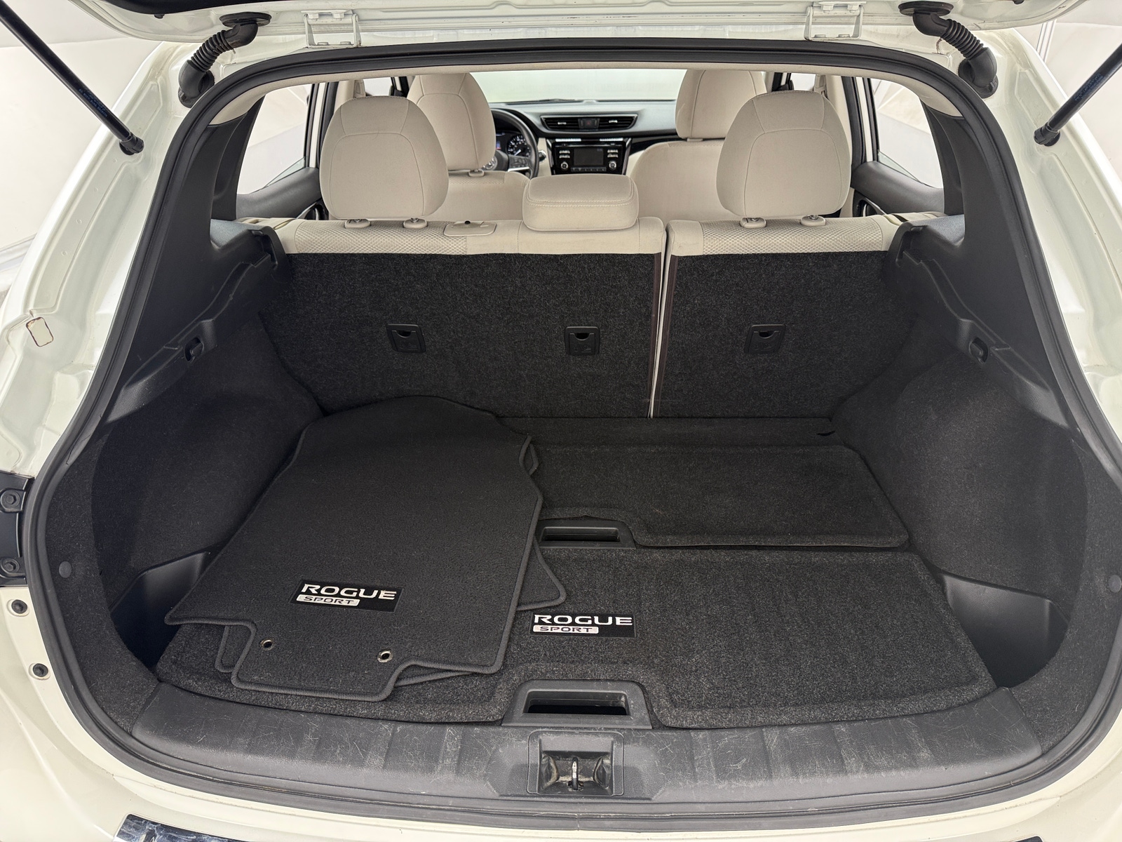 Thumbnail: 2018 Nissan Rogue Sport - 7