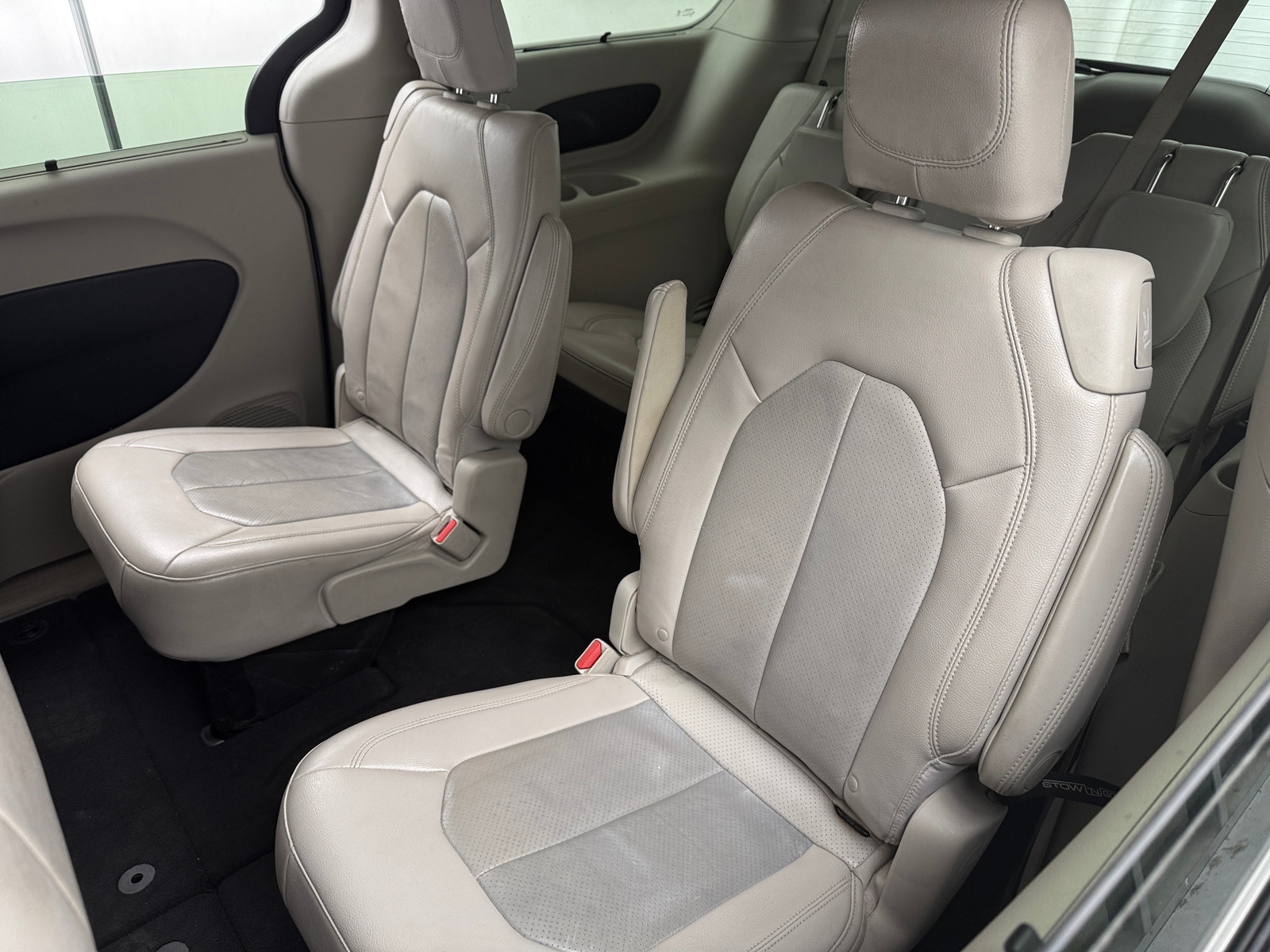 Thumbnail: 2021 Chrysler Pacifica - 5