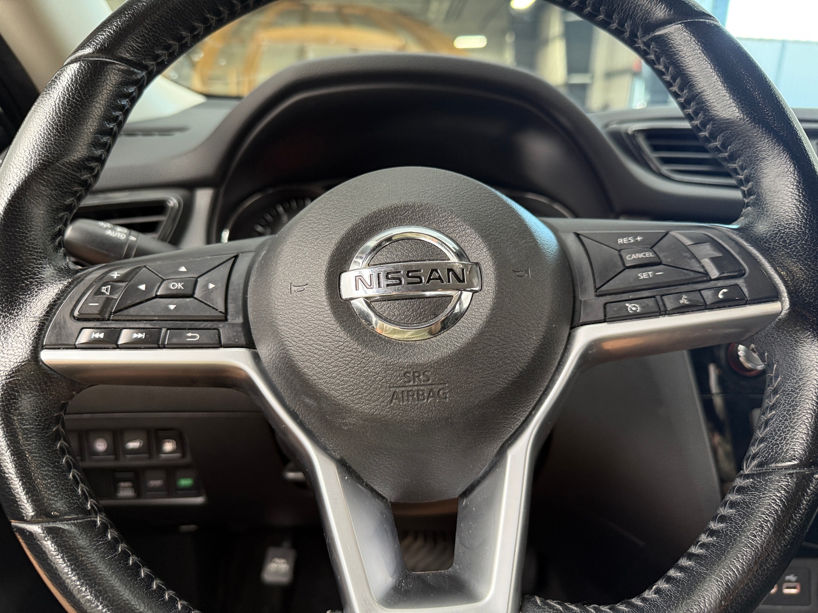 Thumbnail: 2020 Nissan Rogue - 5