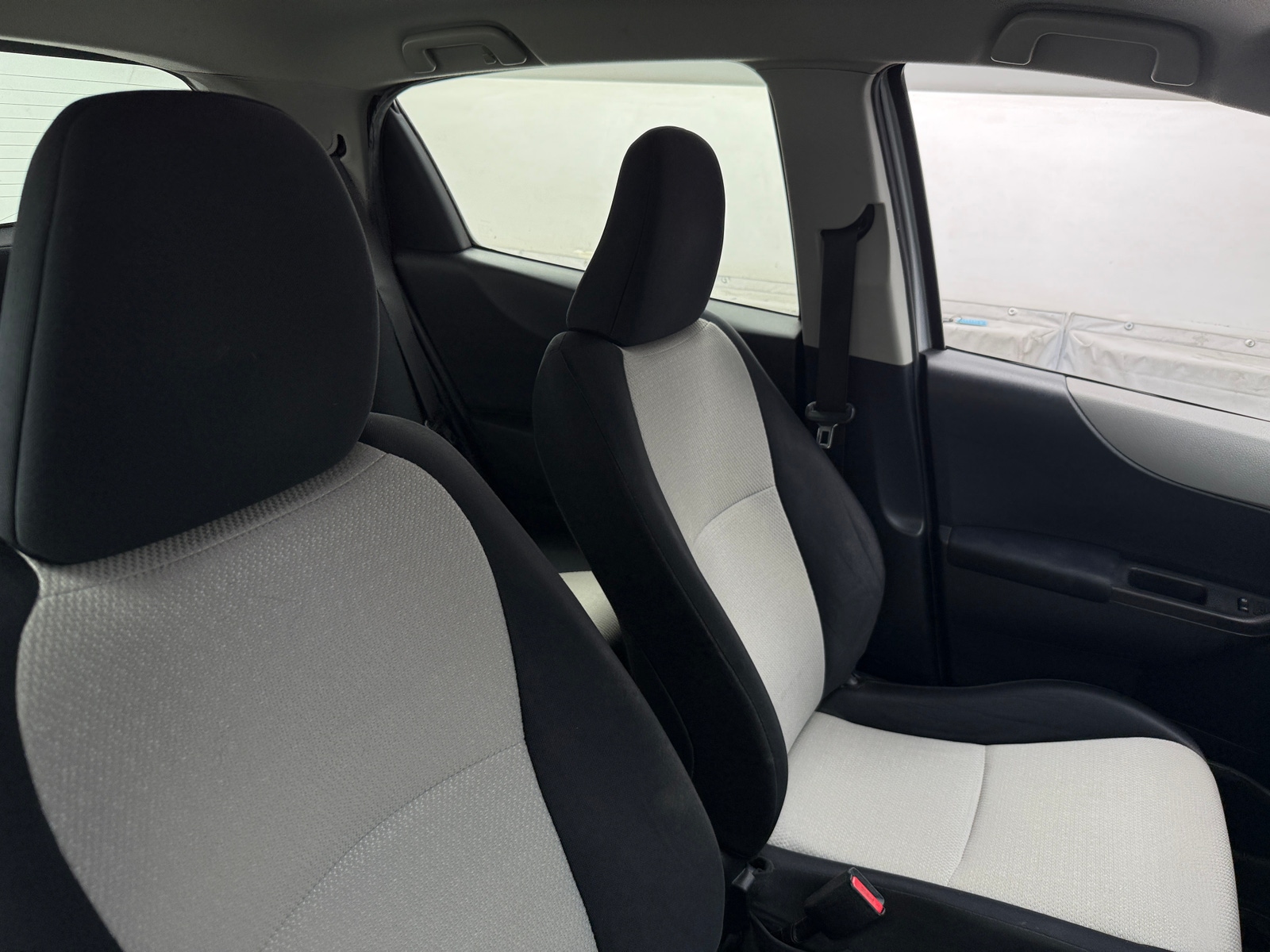 Thumbnail: 2013 Toyota Yaris - 2