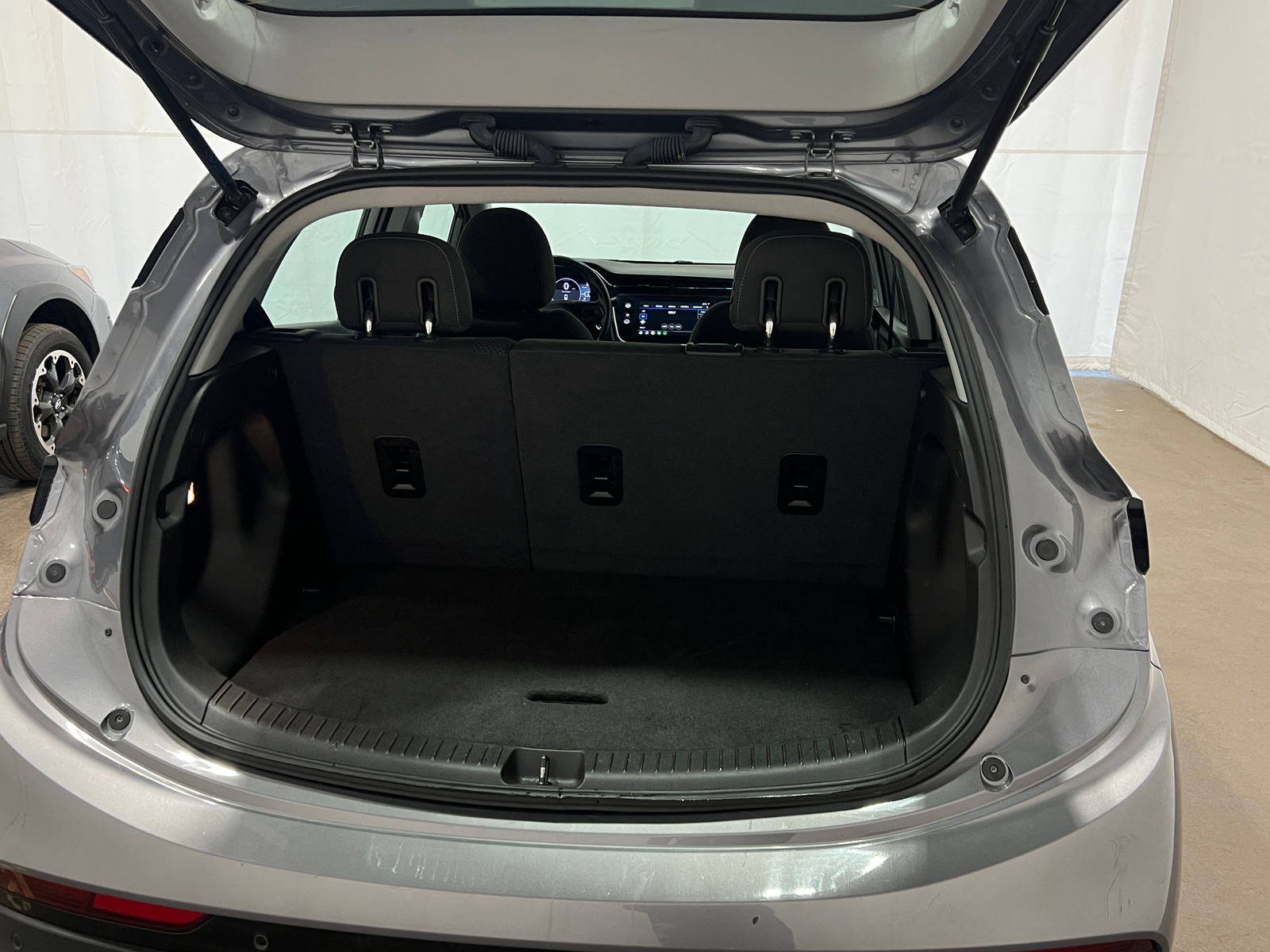 Thumbnail: 2023 Chevrolet Bolt EV - 7