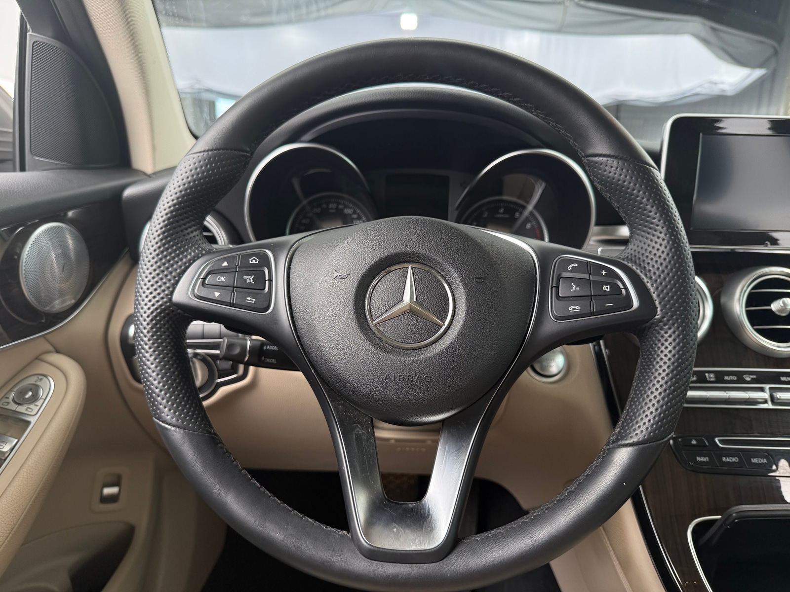 Thumbnail: 2019 Mercedes-Benz GLC - 4