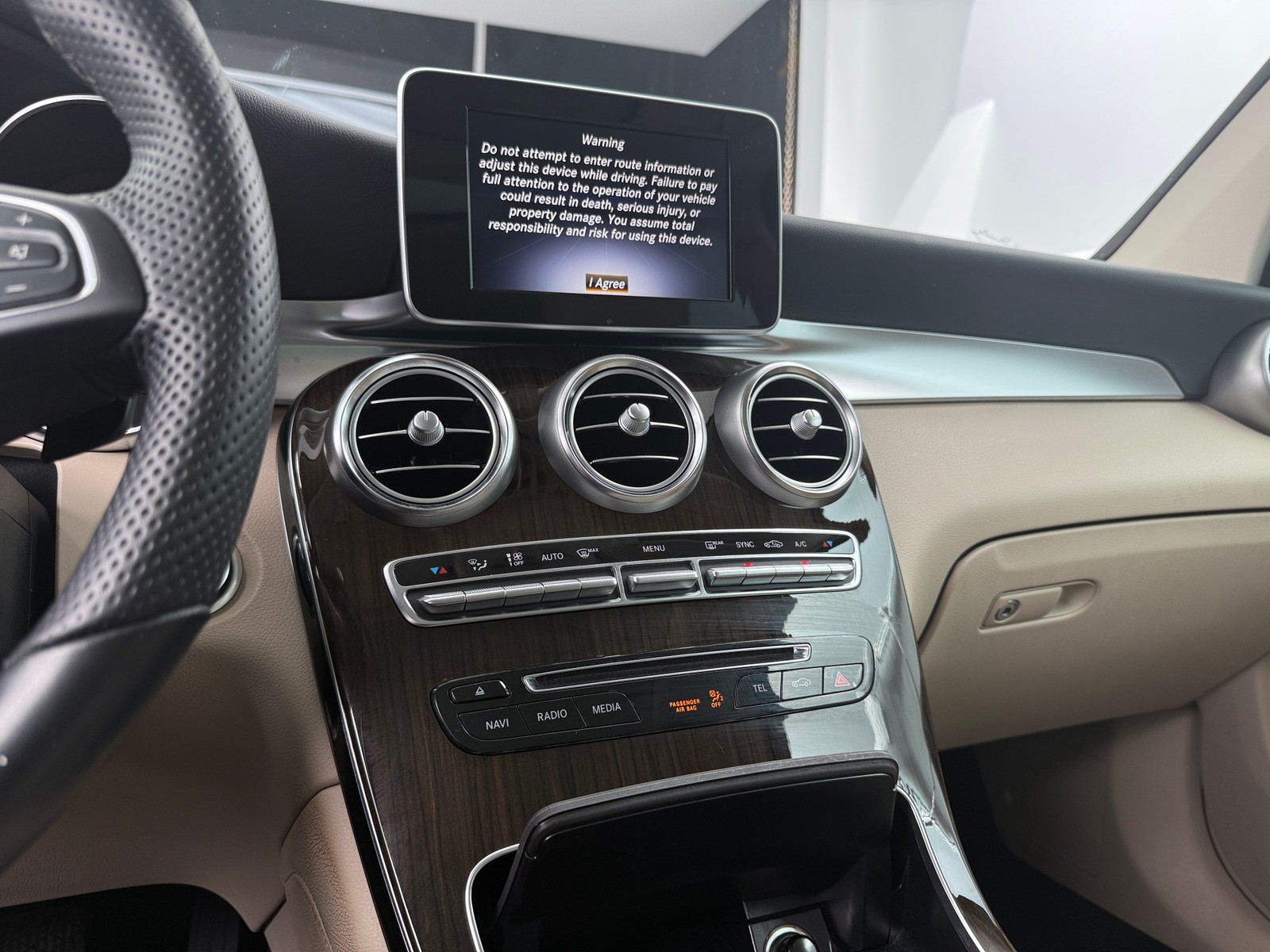 Thumbnail: 2019 Mercedes-Benz GLC - 3