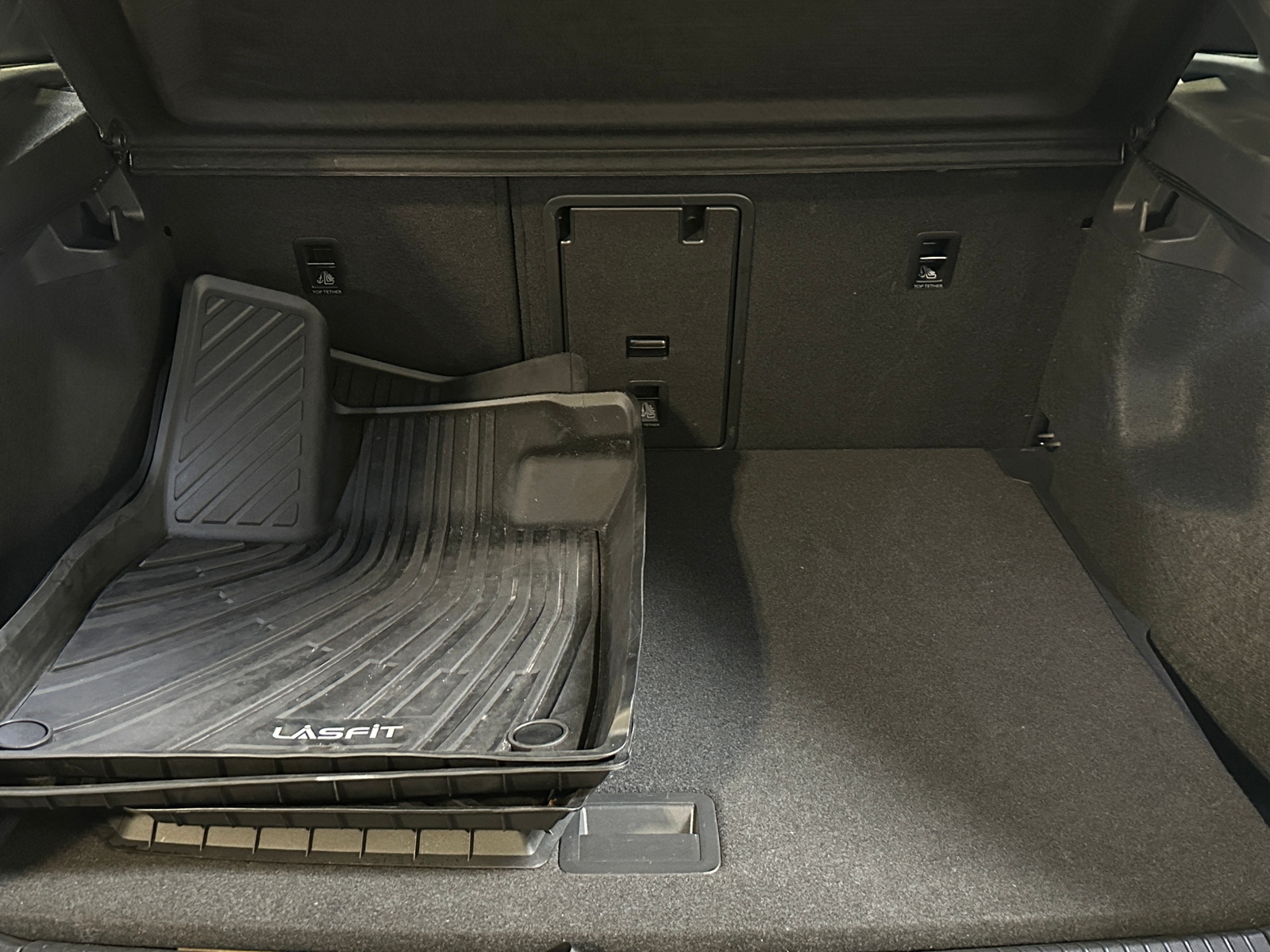Thumbnail: 2023 Volkswagen ID.4 - 6