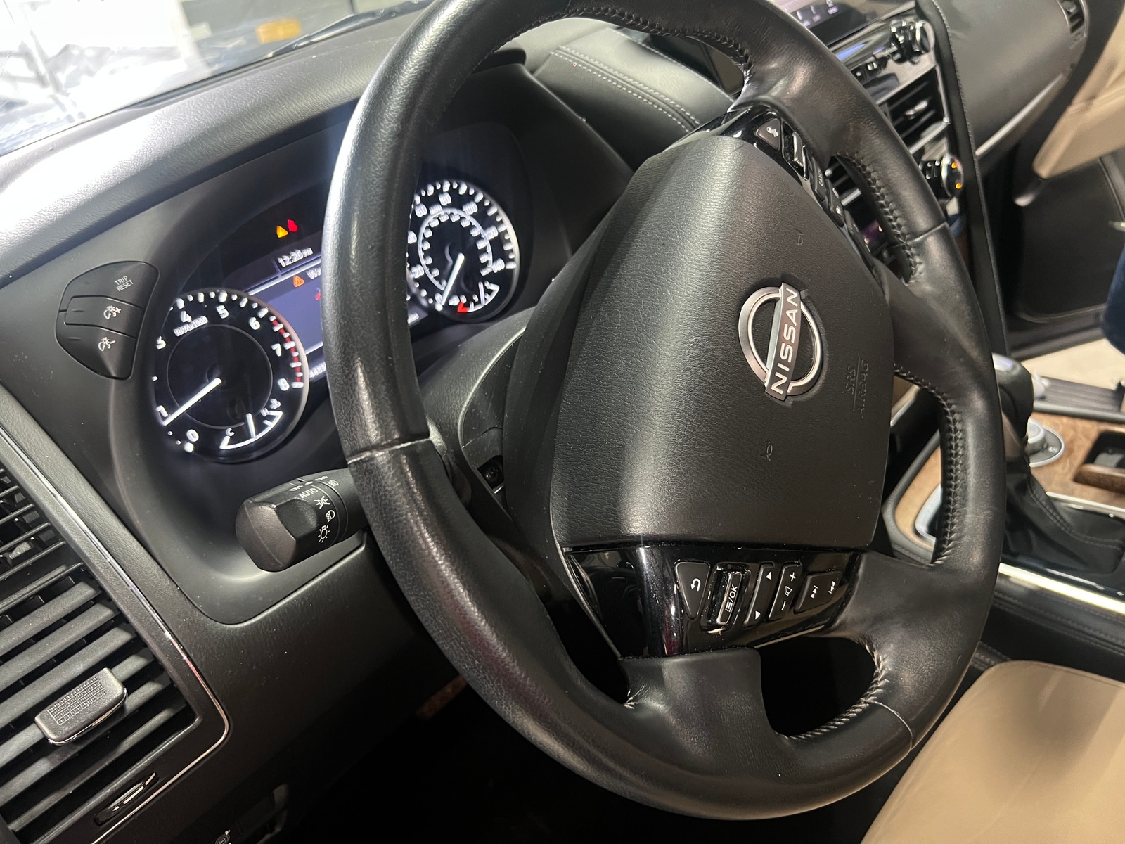 Thumbnail: 2022 Nissan Armada - 4