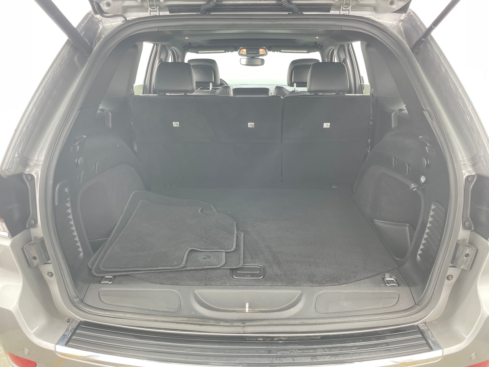 Thumbnail: 2021 Jeep Grand Cherokee - 6