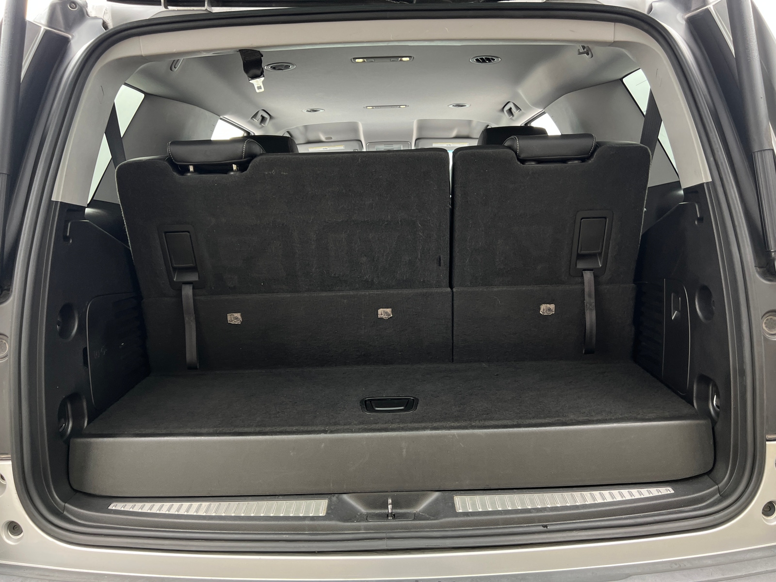 Thumbnail: 2019 Chevrolet Tahoe - 6