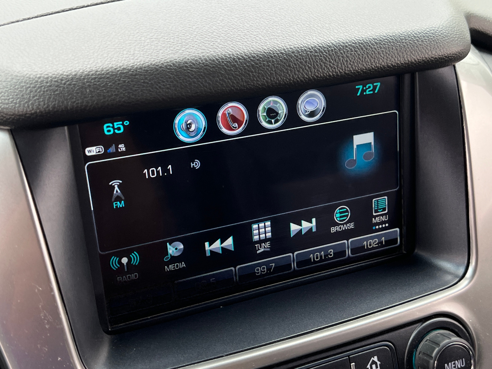 Thumbnail: 2019 Chevrolet Tahoe - 3