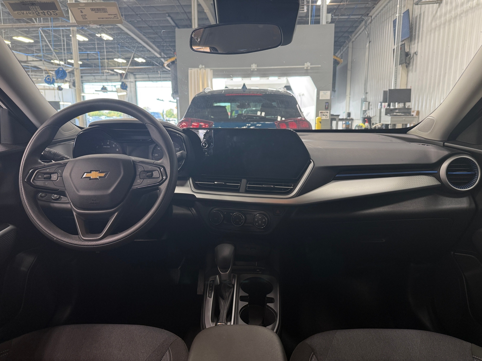 Thumbnail: 2025 Chevrolet Trax - 3