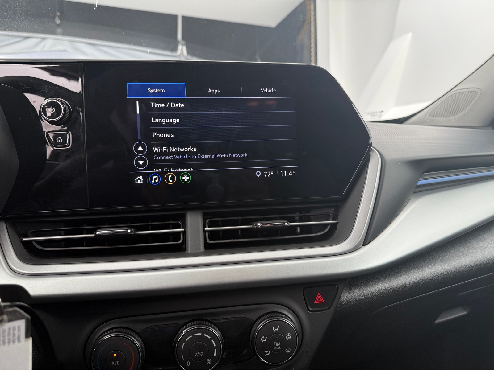 Thumbnail: 2025 Chevrolet Trax - 4