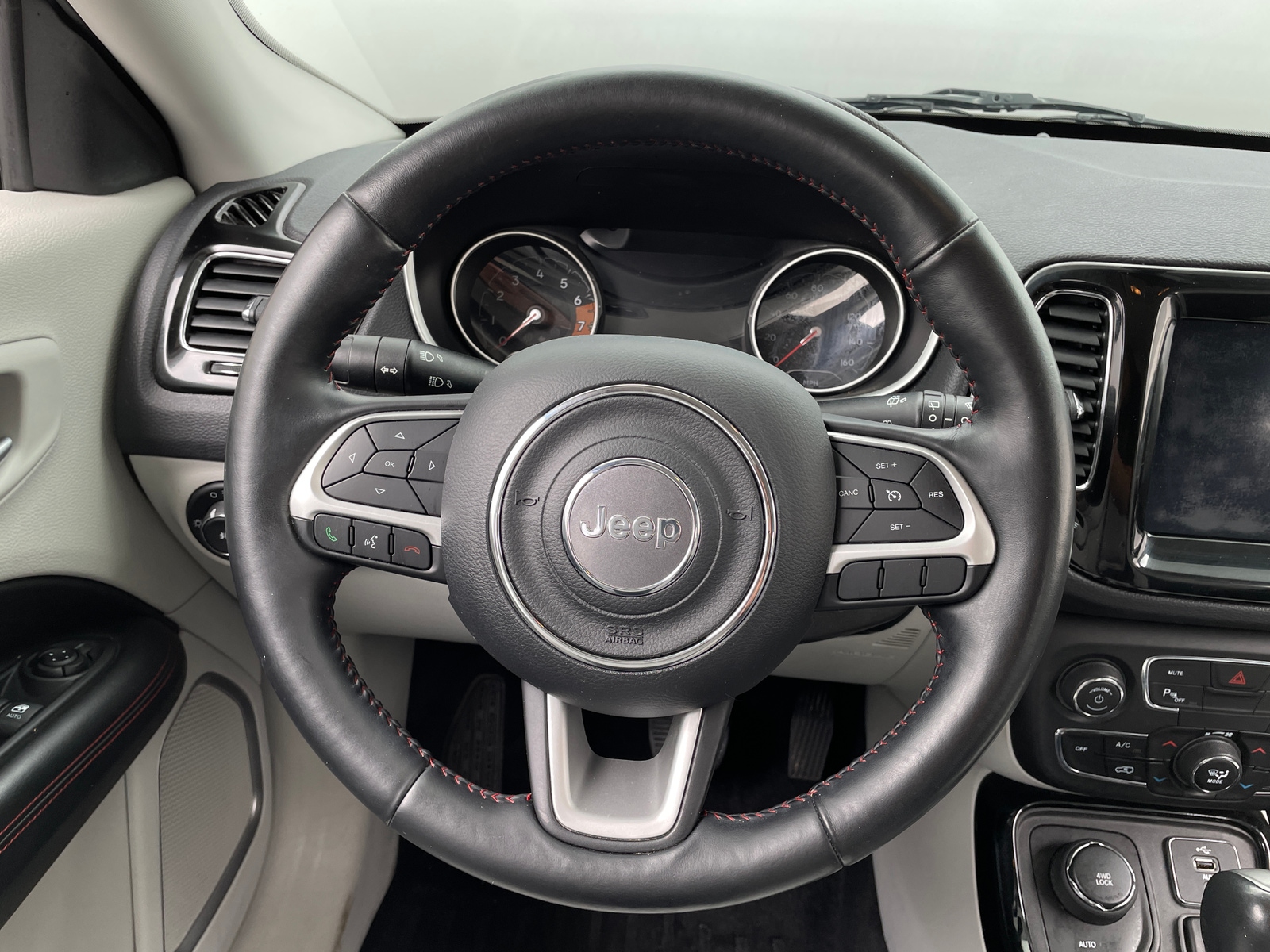 Thumbnail: 2018 Jeep Compass - 4