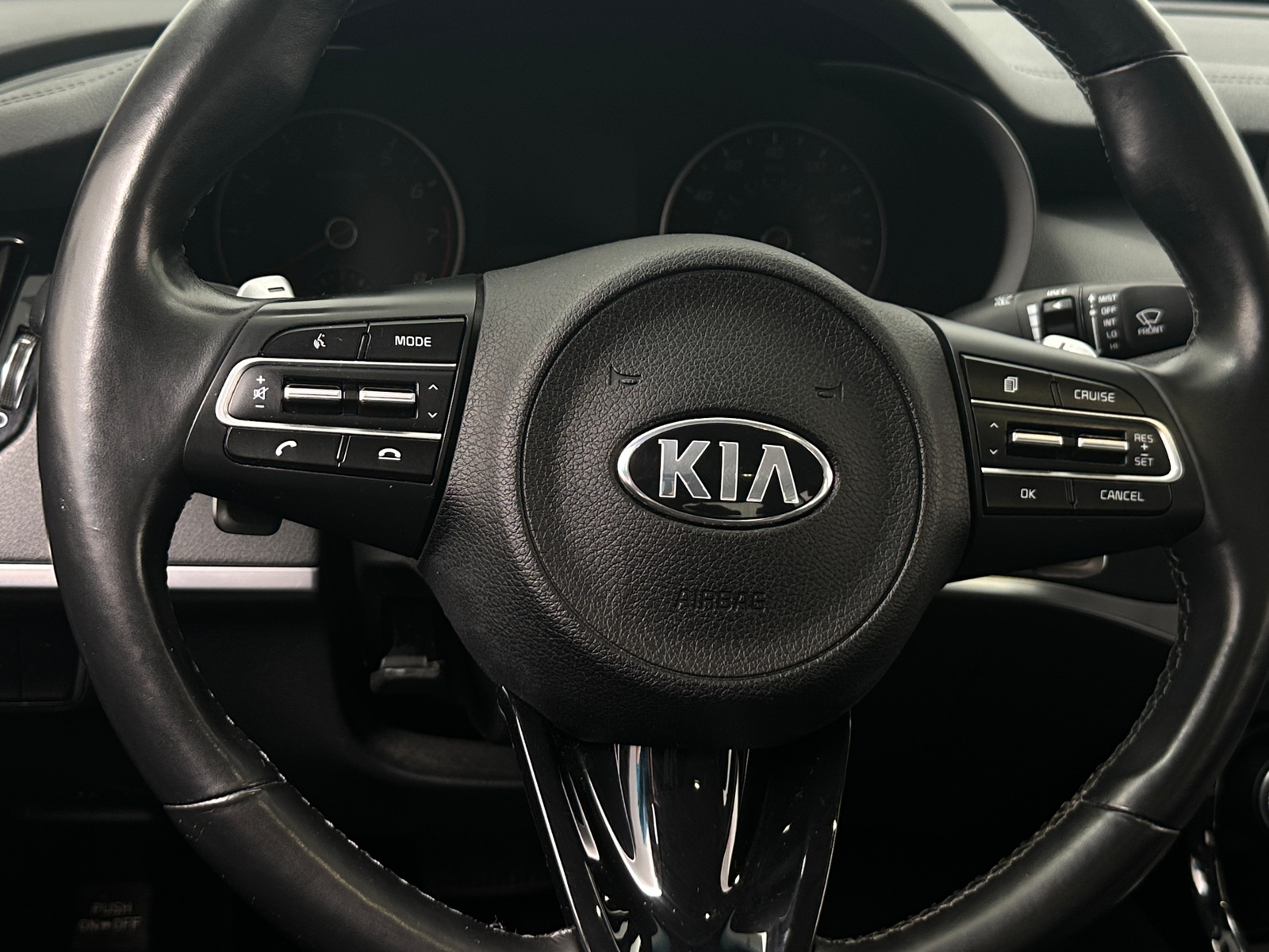 Thumbnail: 2018 Kia Stinger - 4