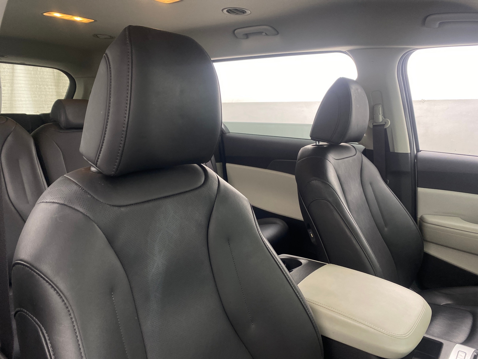Thumbnail: 2022 Kia Carnival - 2