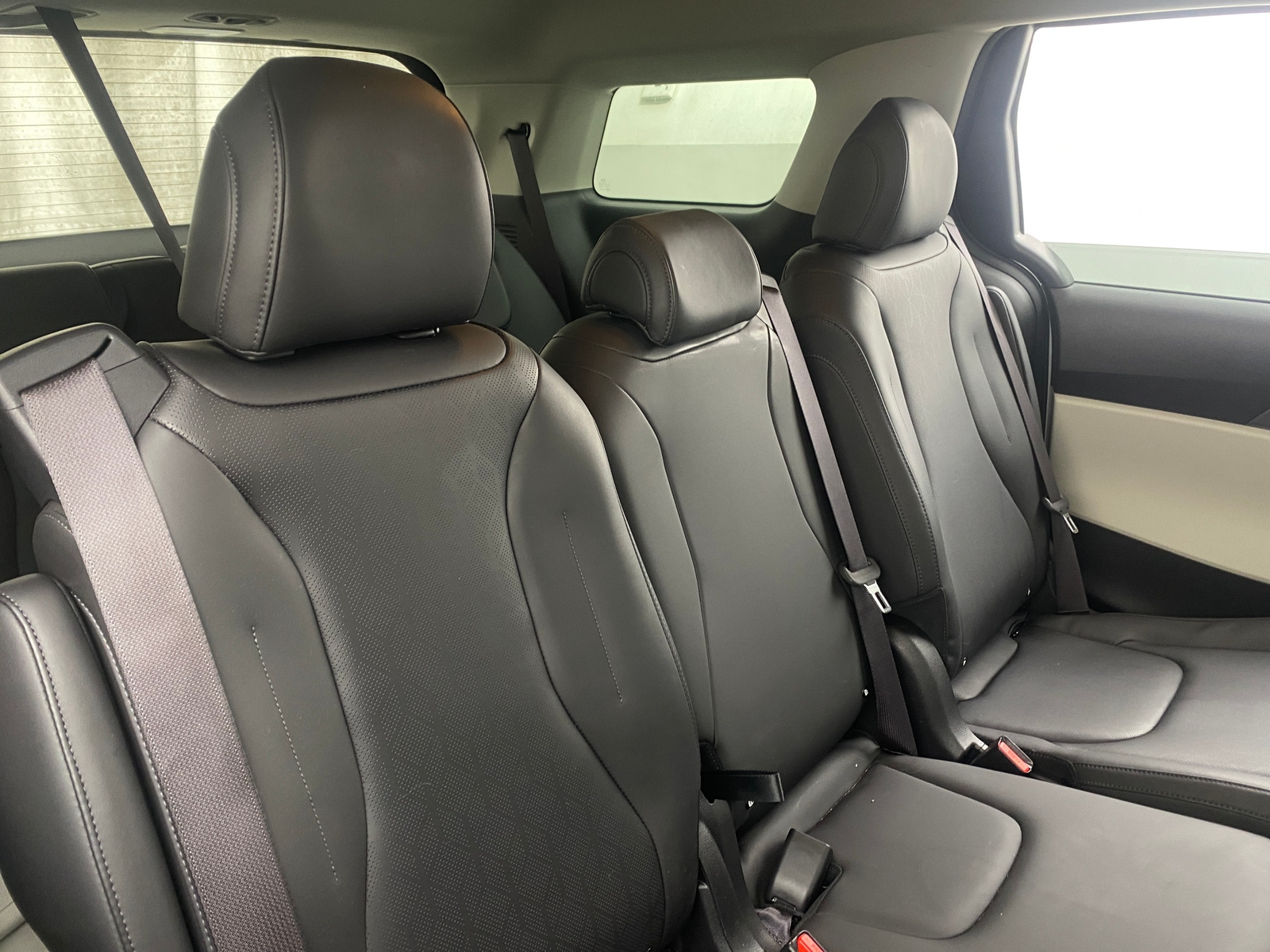 Thumbnail: 2022 Kia Carnival - 6