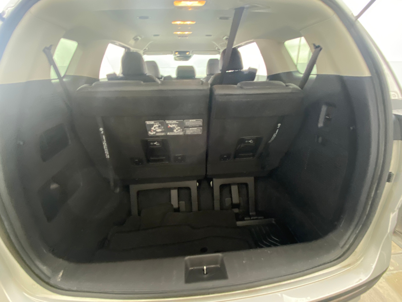 Thumbnail: 2022 Kia Carnival - 7