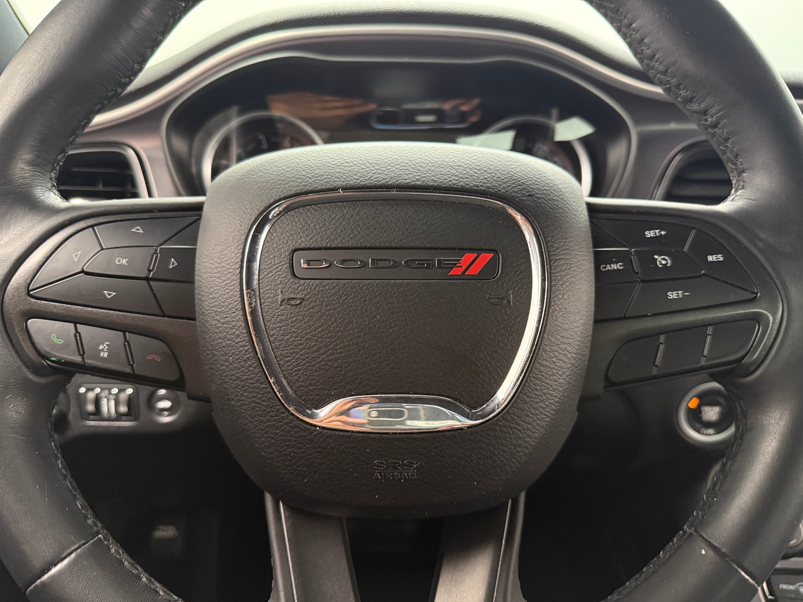 Thumbnail: 2019 Dodge Challenger - 4