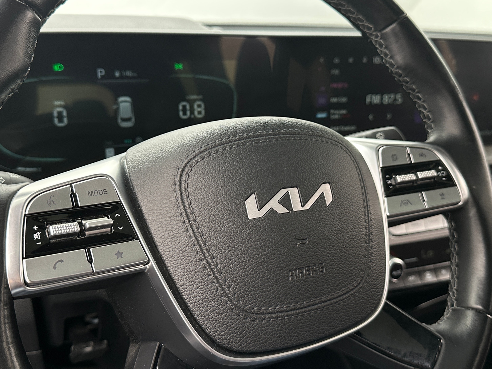 Thumbnail: 2023 Kia Telluride - 4