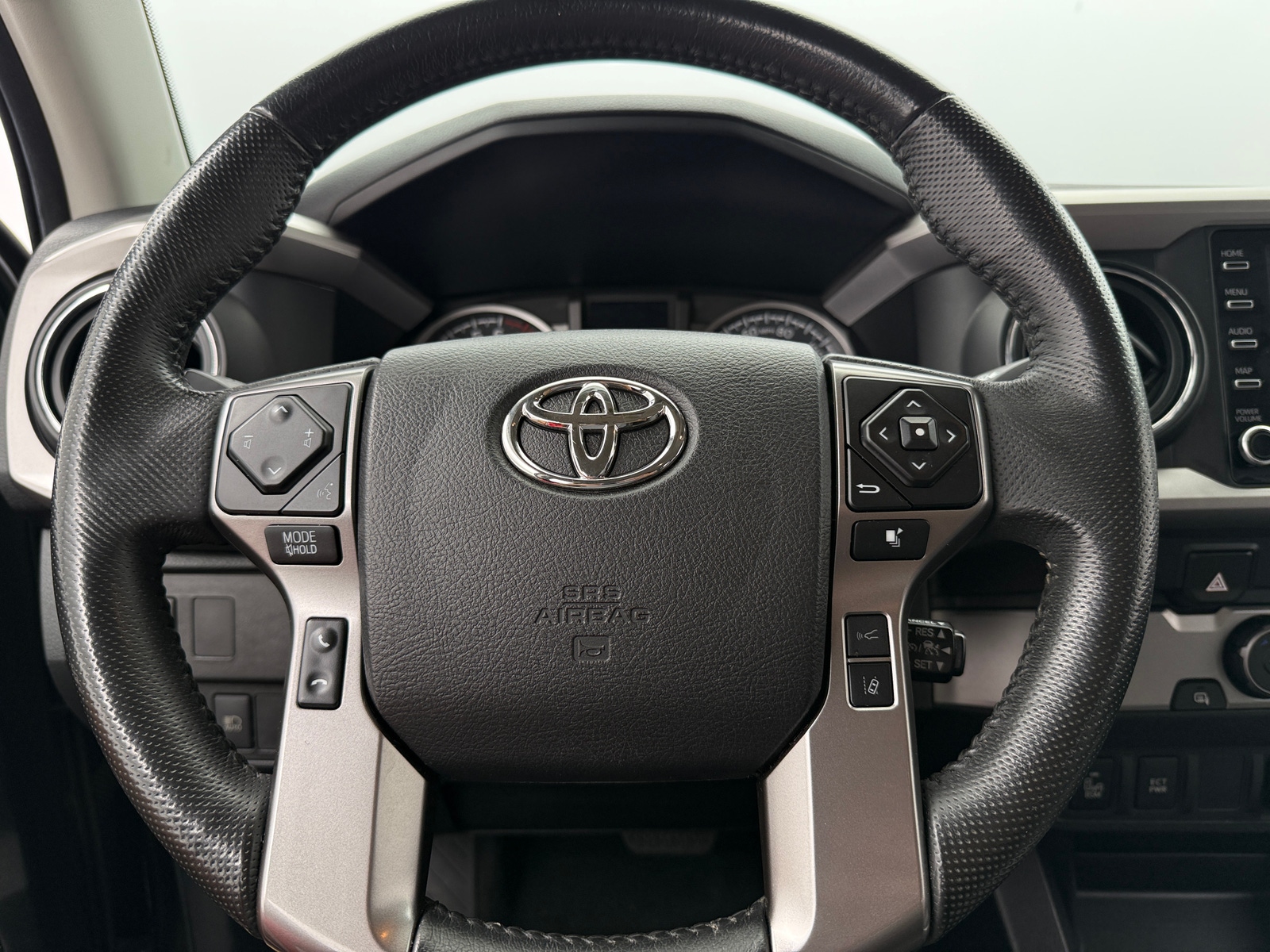 Thumbnail: 2022 Toyota Tacoma - 5