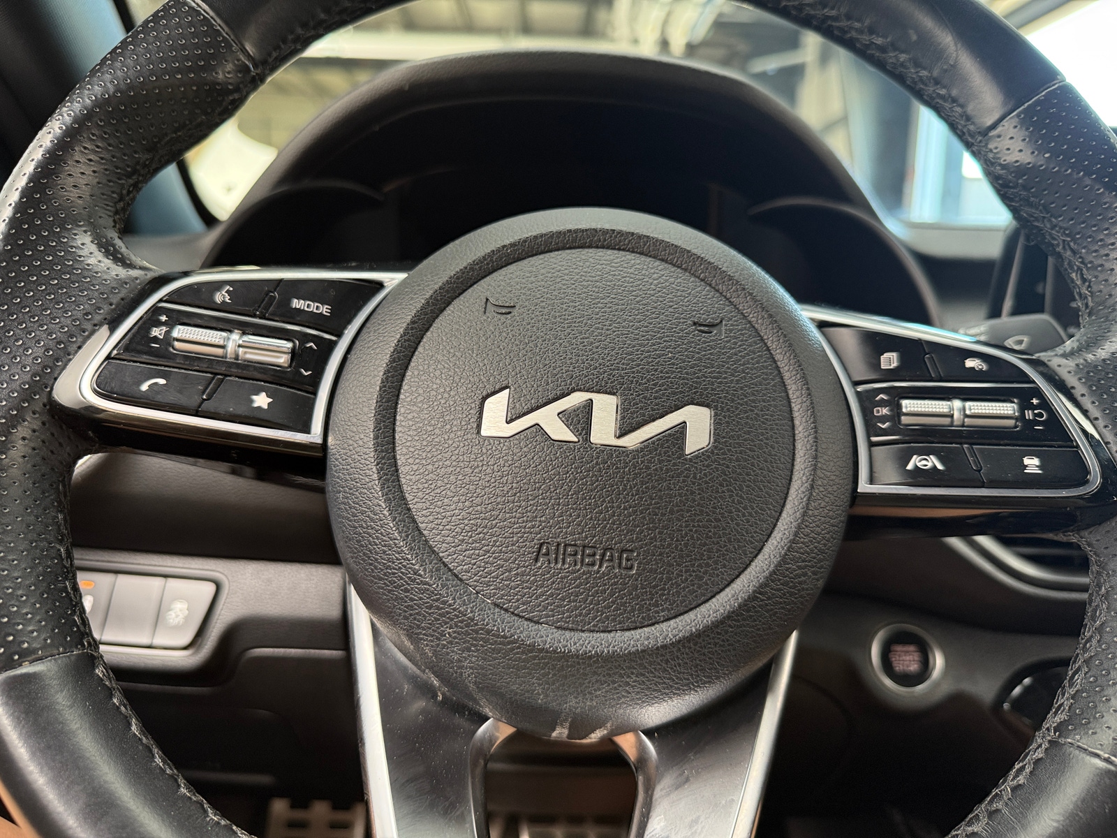 Thumbnail: 2023 Kia Forte - 5