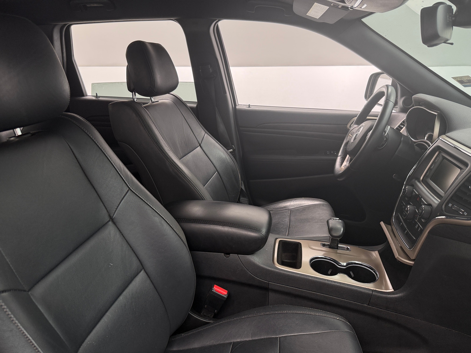 Thumbnail: 2015 Jeep Grand Cherokee - 2